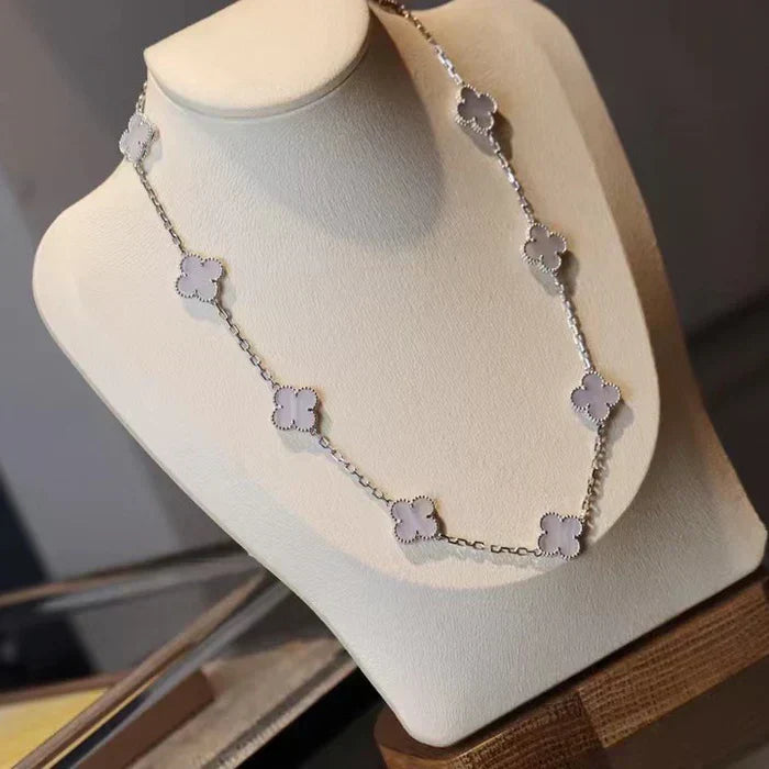 CLOVER | 10 Motiver Lila Collar