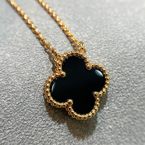 CLOVER | Collar Negro