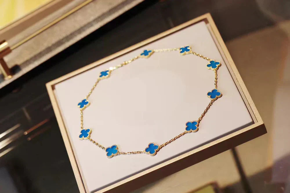 CLOVER | Collar Motivo Azul