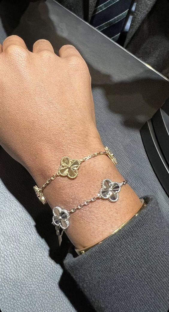 Conjunto de Pulsera de Trébol de 2 Deltas - Plata/Oro