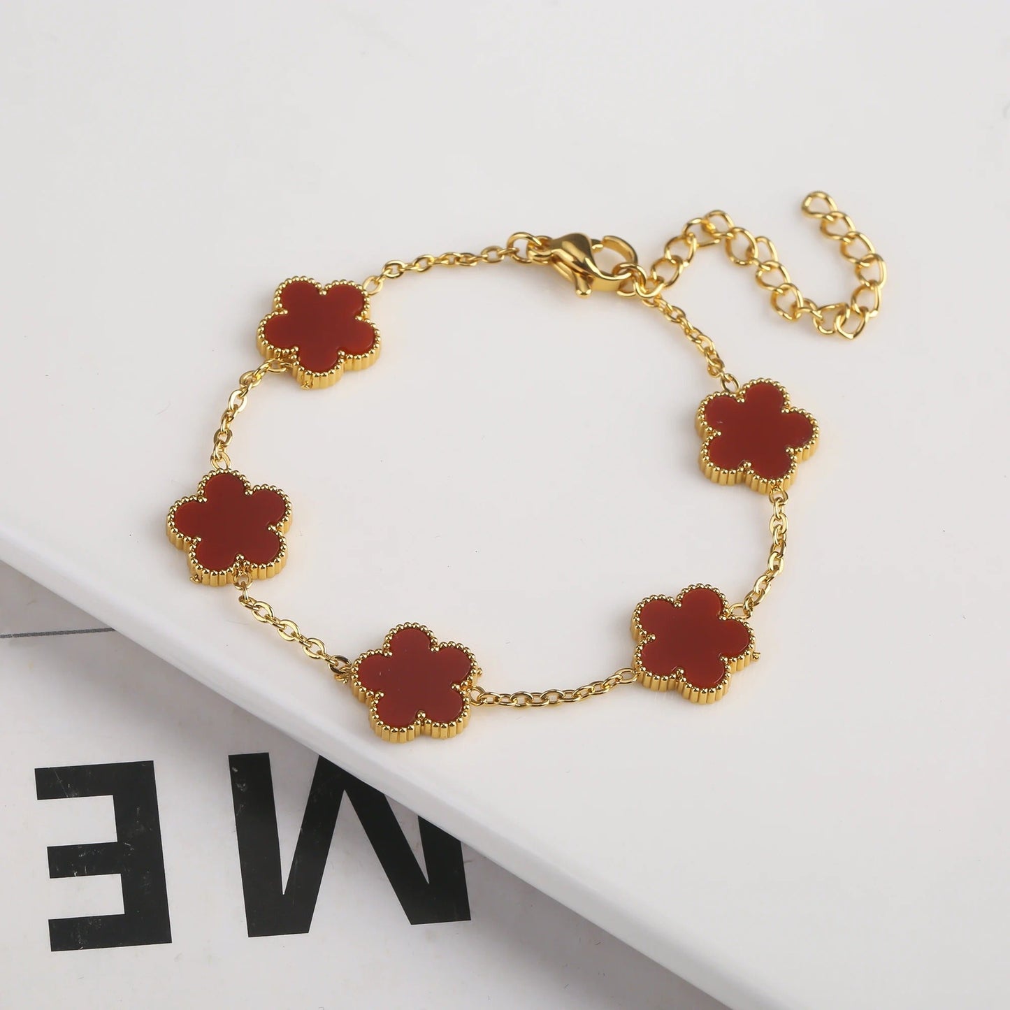 CLOVER | Pulsera Roja