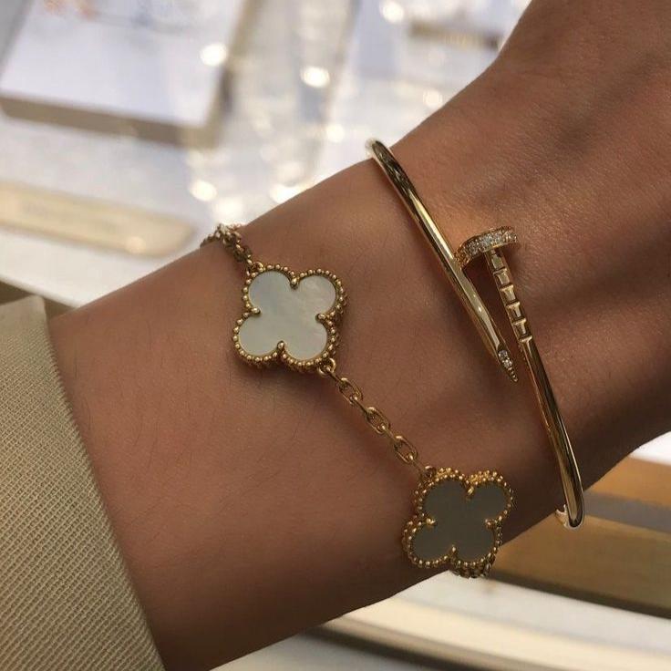 CLOVER | Pulsera Blanca
